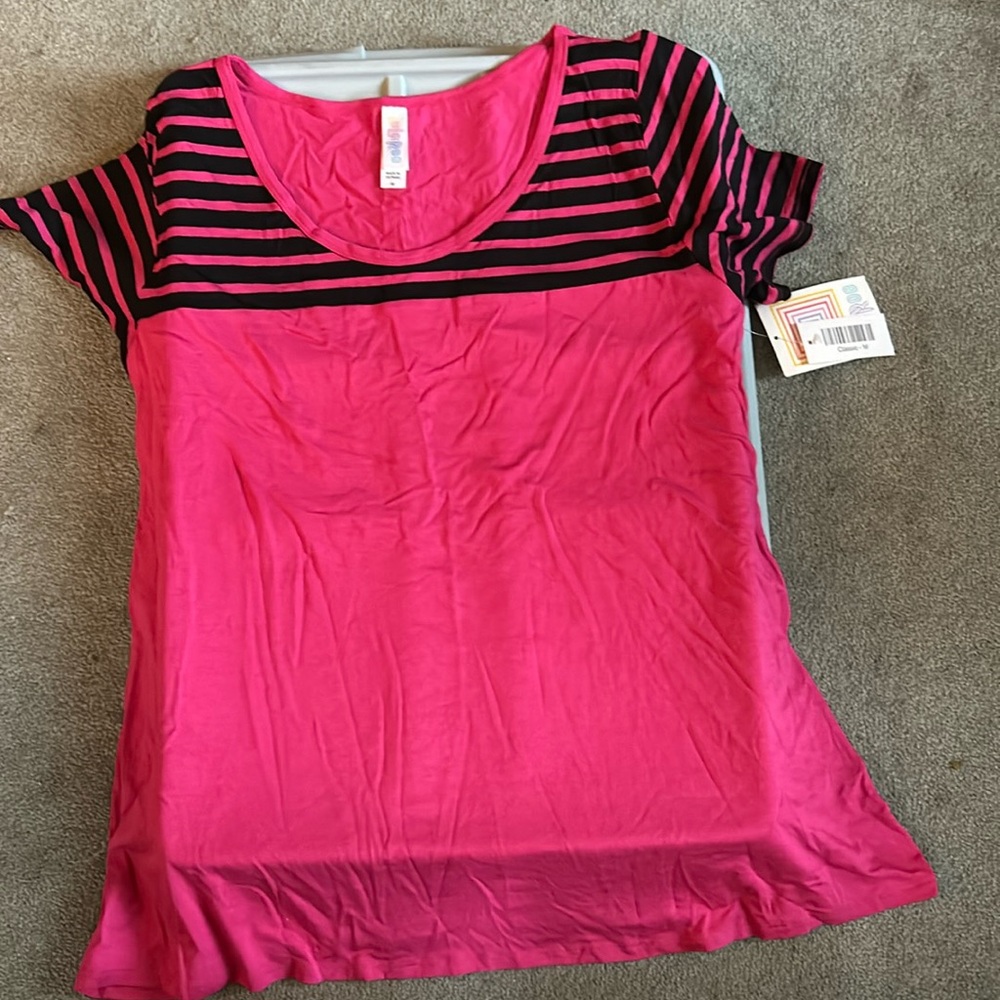 Pink and black Lularoe classic T